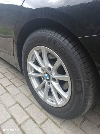 BMW Seria 3 320d - 23