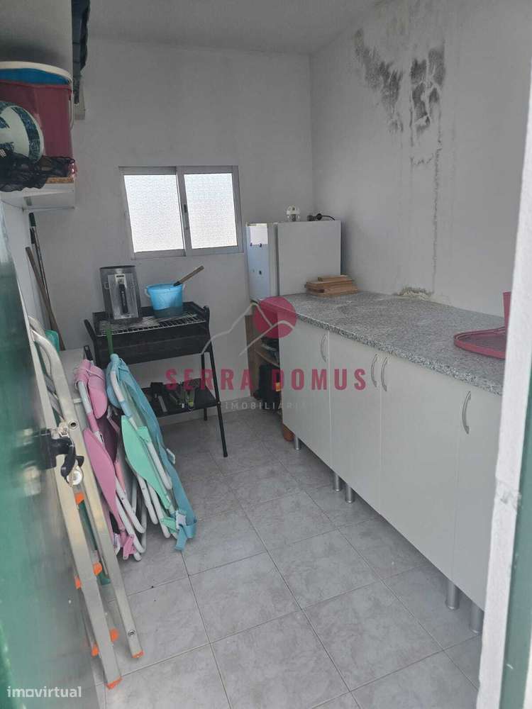 Apartamento T3 com 2 Casas de Banho na Lagoa em Faro-23