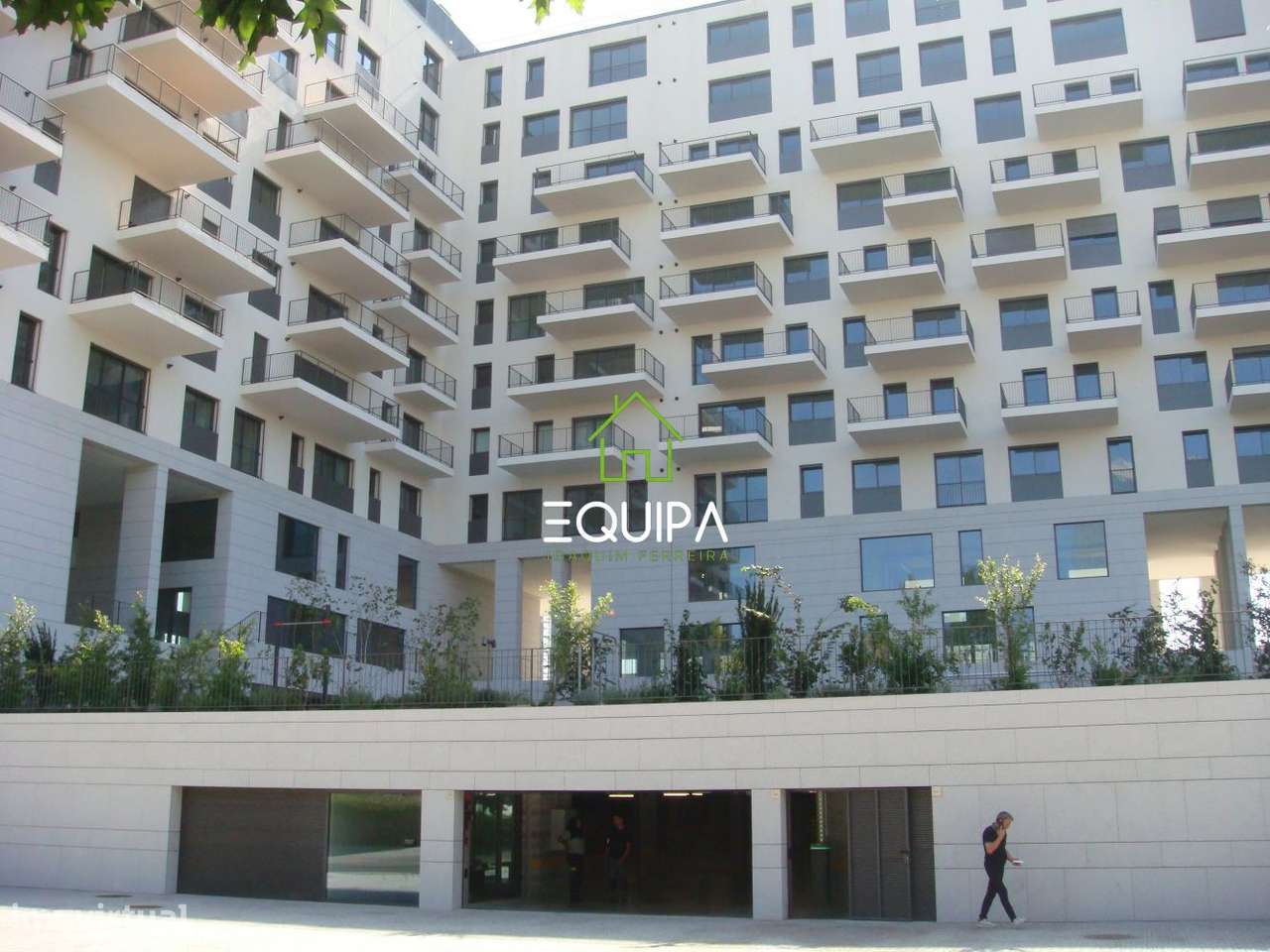 Apart. T-1, novo, no ultimo piso, com terraço e vistas para o Estádi-13