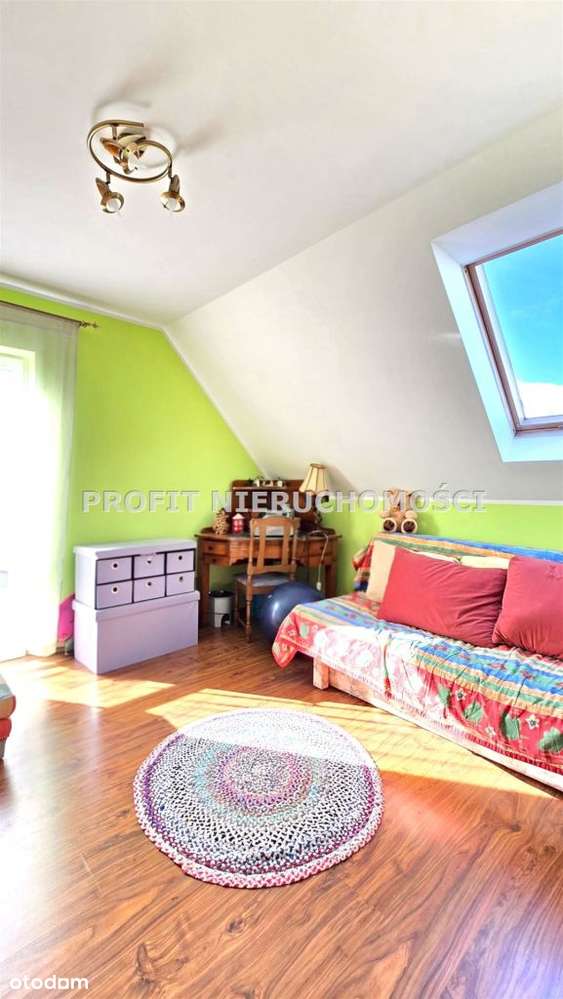 Komfortowy dom w spokojnej okolicy-18