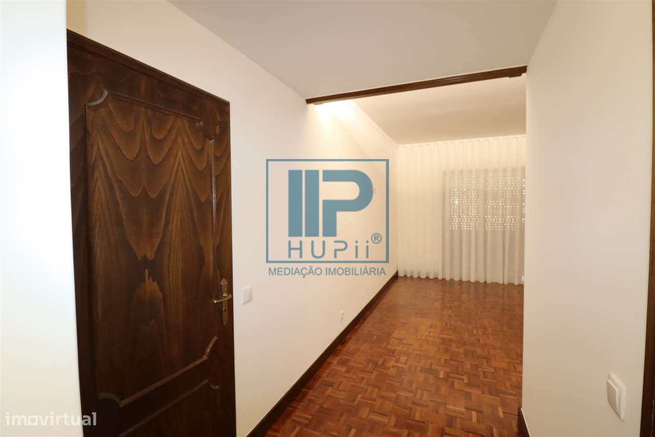 Apartamento T4 Venda em Oliveira, São Paio e São Sebastião,Guimarães-17