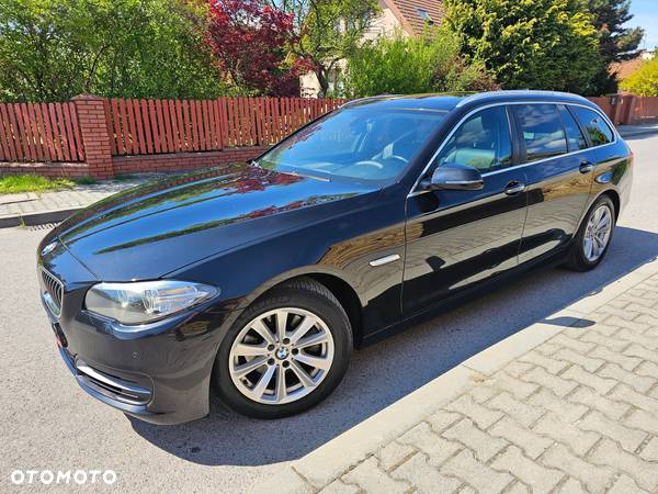 BMW Seria 5 518d Touring - 12