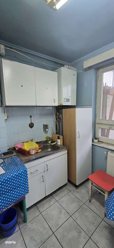 Apartament 3 camere,balcon inchis,etaj2,Terezian -Sibiu-4