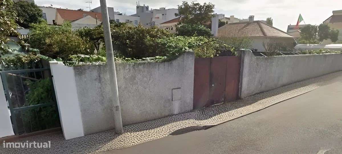 Terreno para Construção de 4 Moradias com Loteamento Aprovado-0