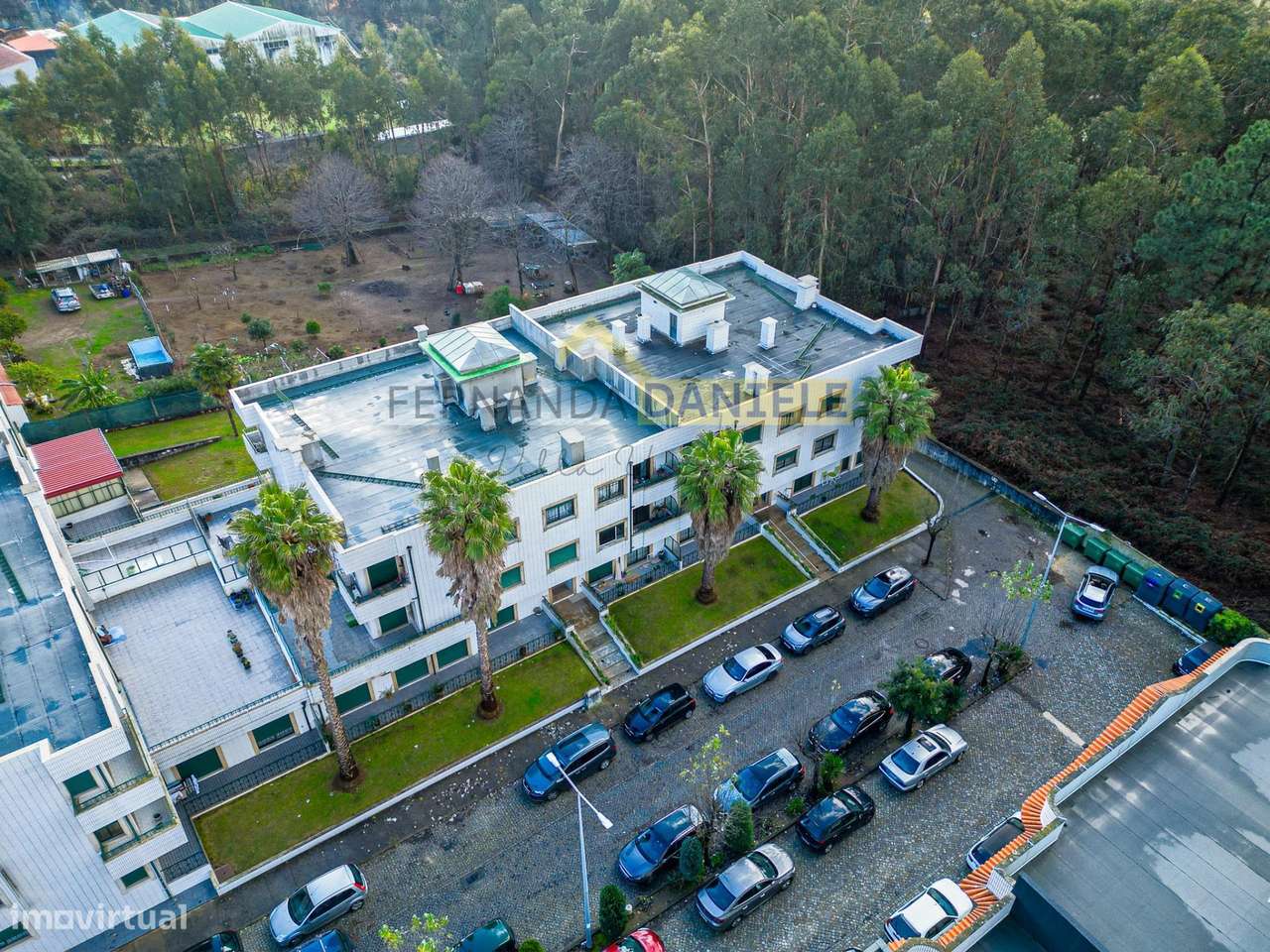 Oportunidade p/ investimento - Apartamento T2 com varanda em Fiães --28