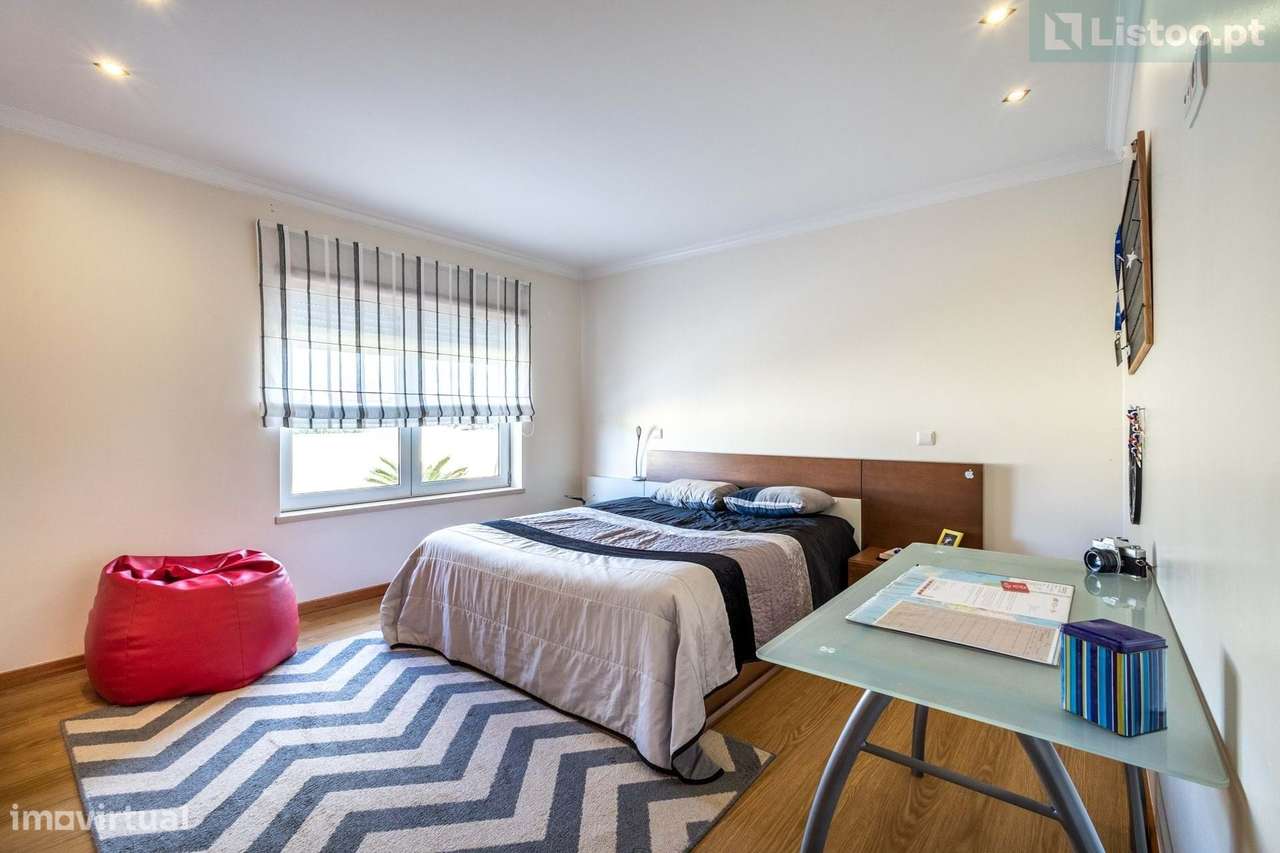 Moradia T5 Marinha Grande-20