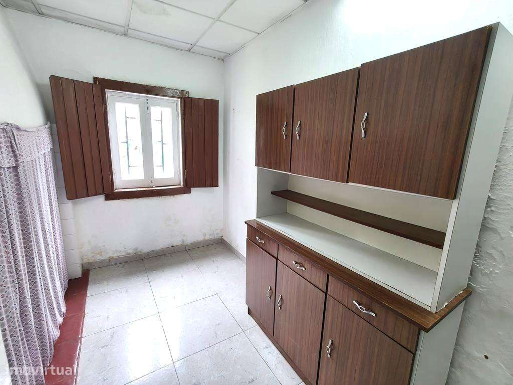 Moradia T2  Parreira Chamusca com Terreno anexos e poço - Grande imagem: 2/44