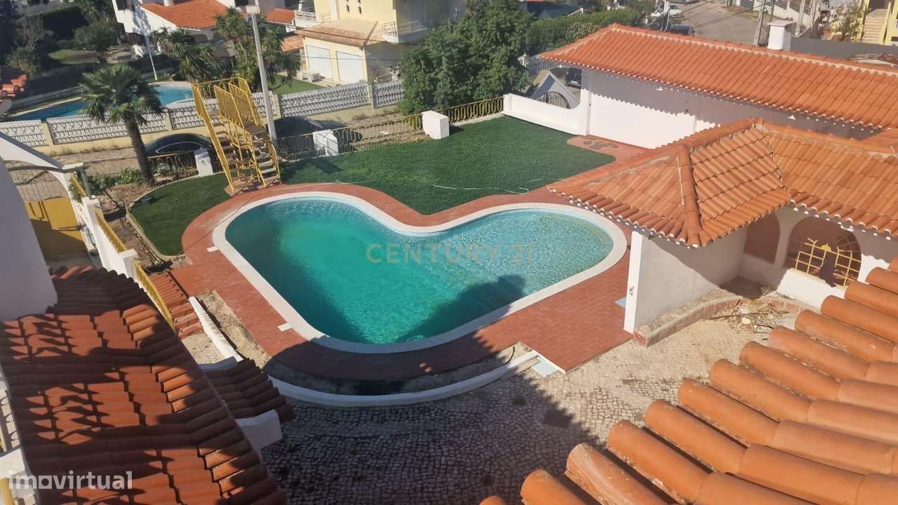 Distinta Moradia, com piscina e adega - perto de praias-53