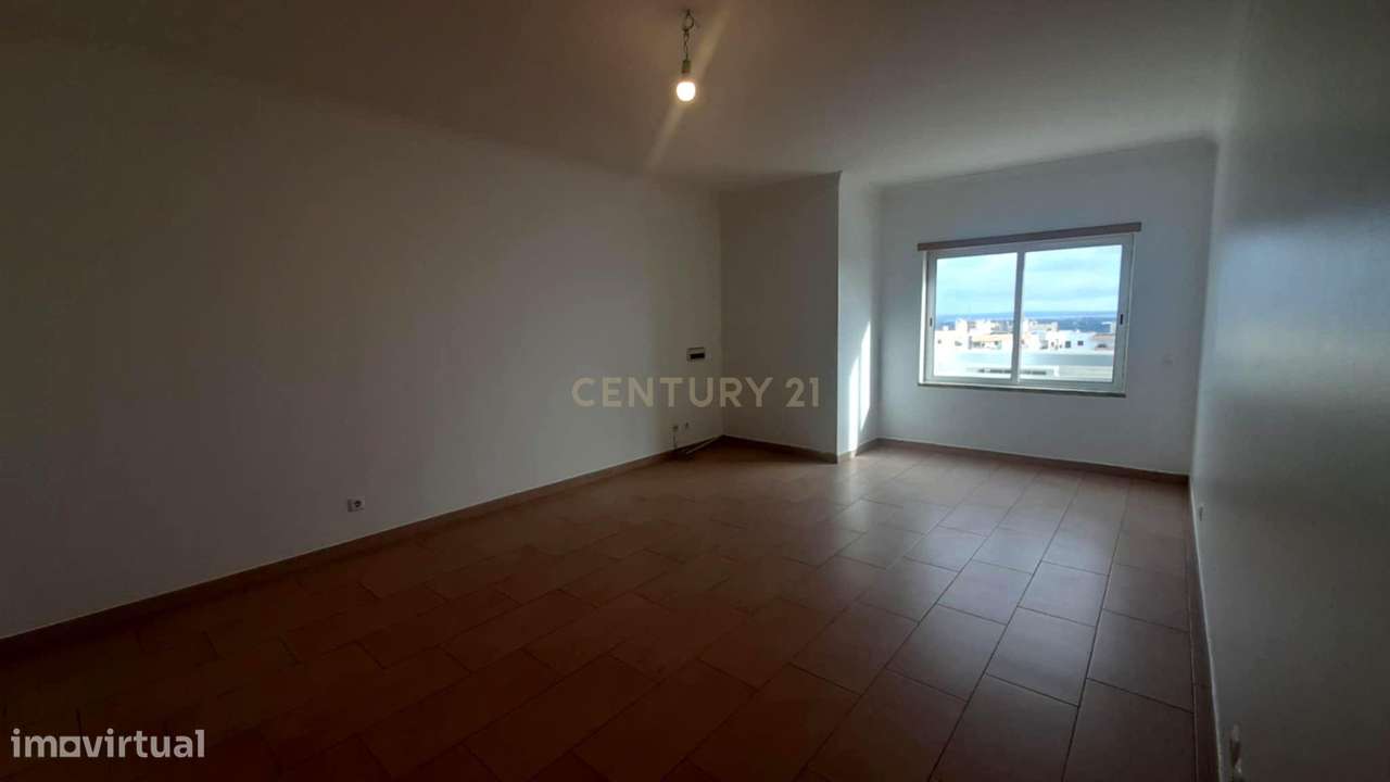 RESERVADO. Arrenda-se apartamento recente de quatro assoalhadas com pa - Grande imagem: 4/22