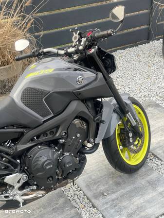 Yamaha MT - 6