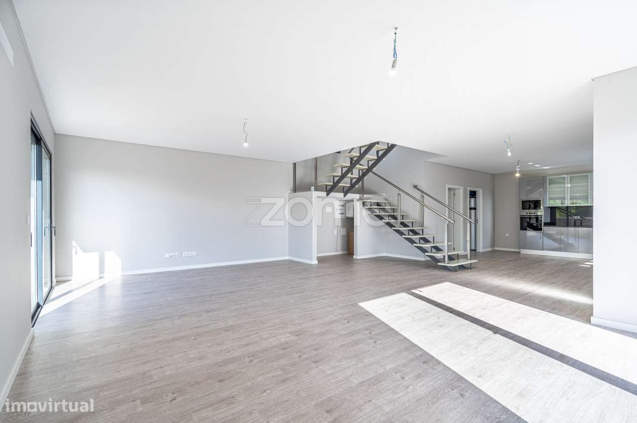 Moradia Geminada T3 , São Roque, Funchal - Grande imagem: 5/36