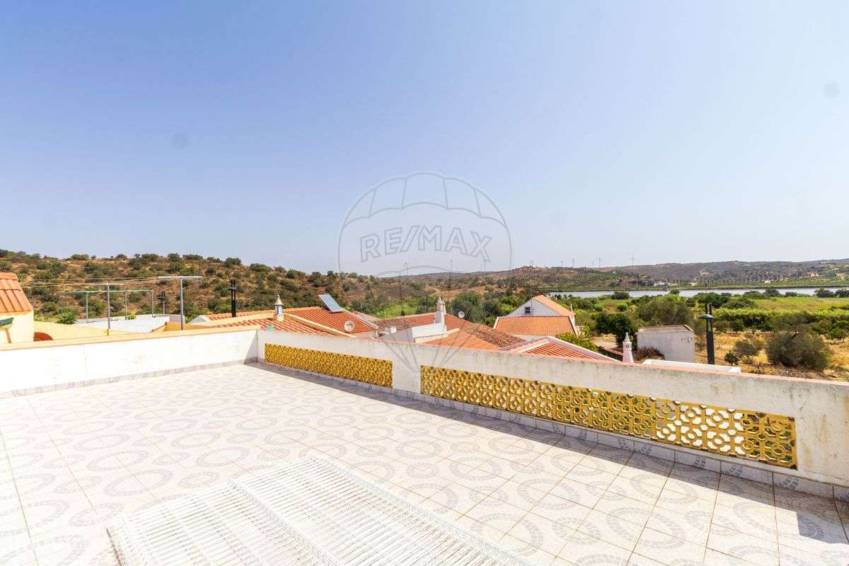 Moradia T3 para venda-16