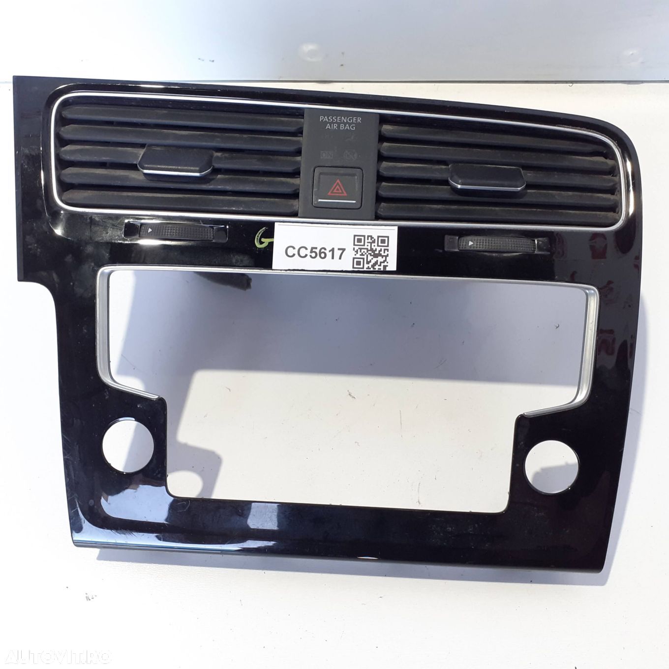 Suport navigatie + grila ventilatie centrala VW Golf VII| 5G1.819.743 - 1