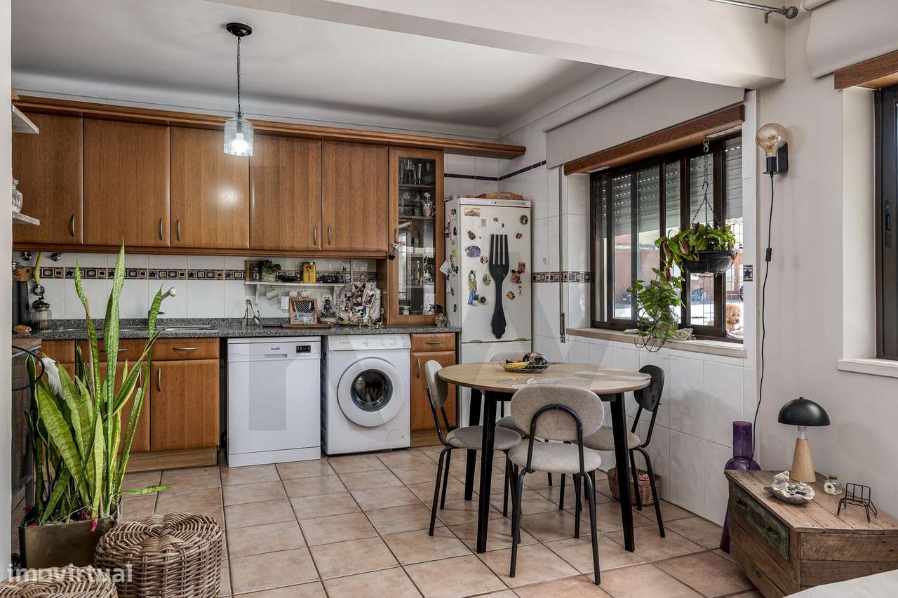 Apartamento T2 Rés-do-Chão com arrecadação, no Pinhal Novo-8