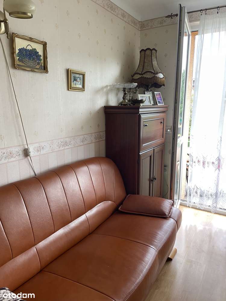 Trzypokojowe mieszkanie z balkonem do wynajęcia - Pełny obrazek: 5/6