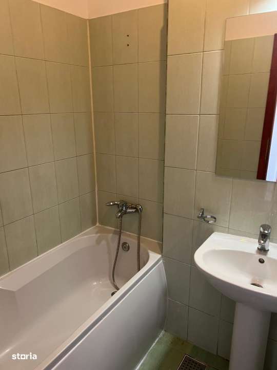 Titan - Rasarit de soare - Metrou - Parcare - Renovat - Imagine principală: 4/8