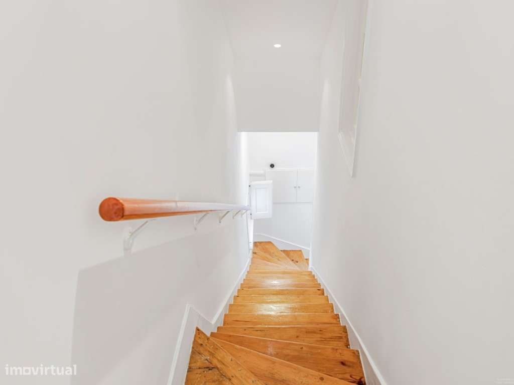 Moradia Independente T4, jardim e piscina, Estoril-23