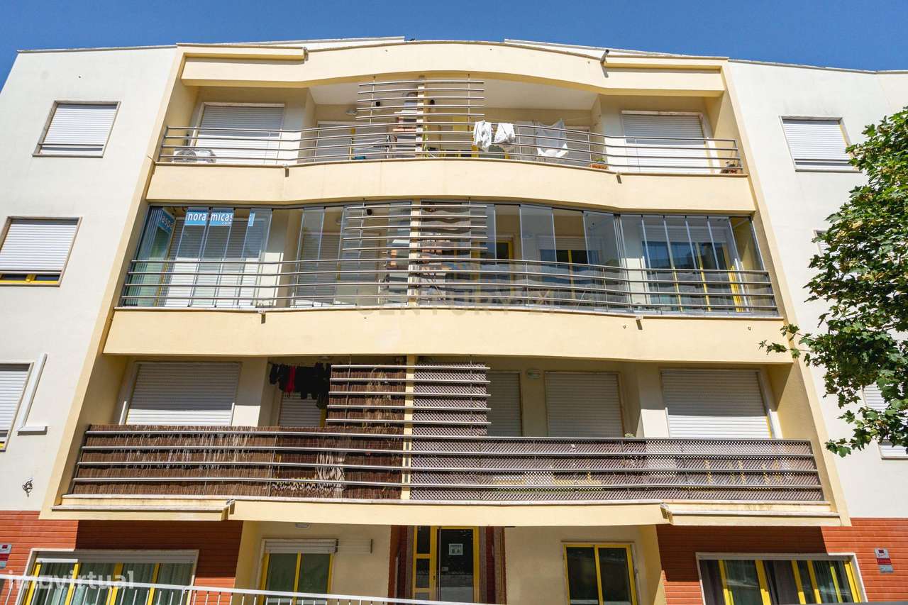 Apartamento T2 com Varanda em Loures - Oportunidade Única!-19