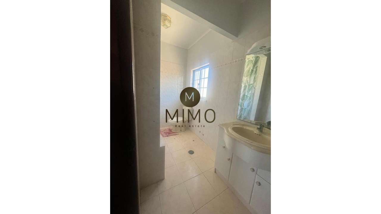 Moradia para Restaurar em Manique de Baixo-43