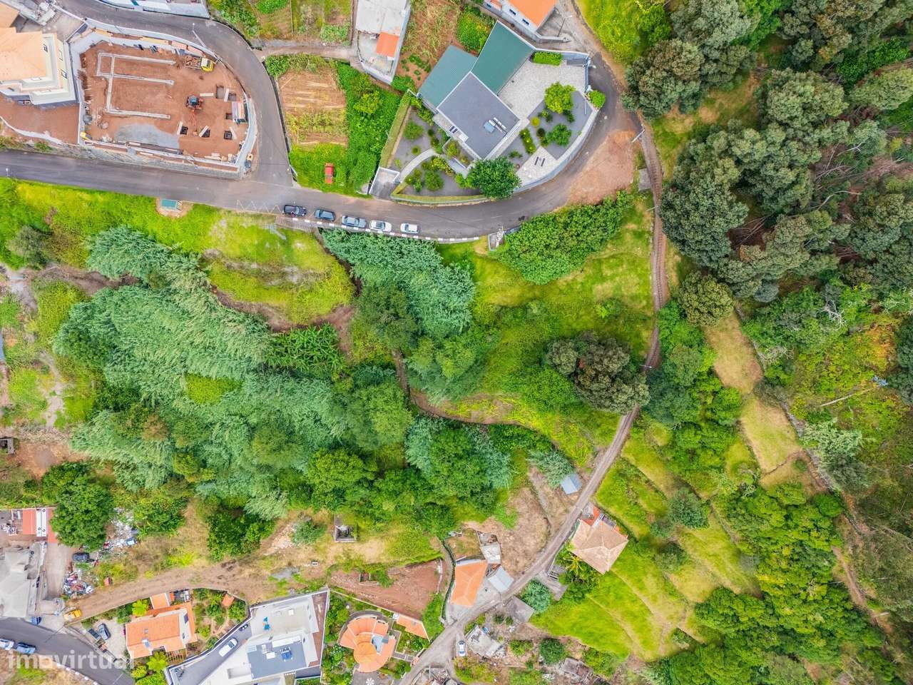 Terreno 1300,23m2 | Arco da Calheta | Construção-21