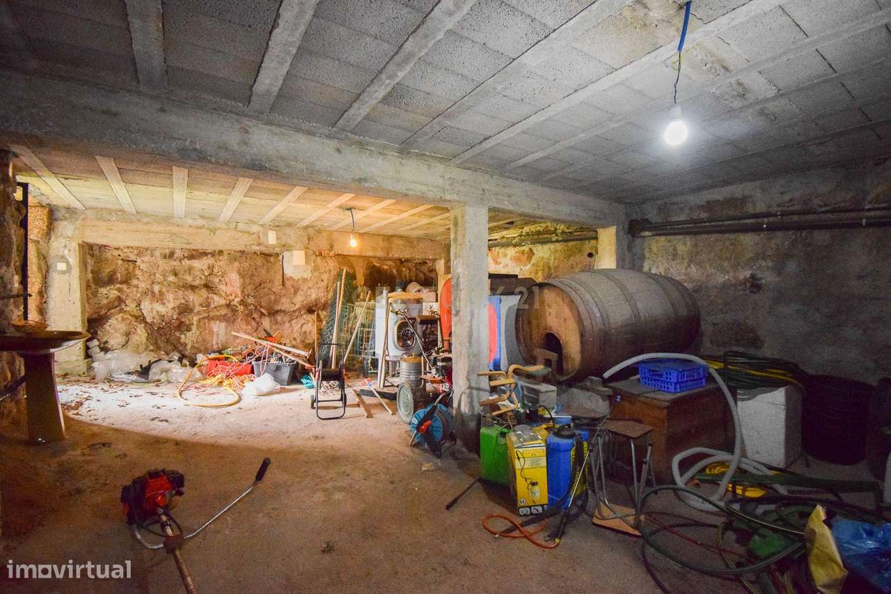 Quinta com construção em Pedra 20.000 m2 de terreno e Licença de Aloja-40