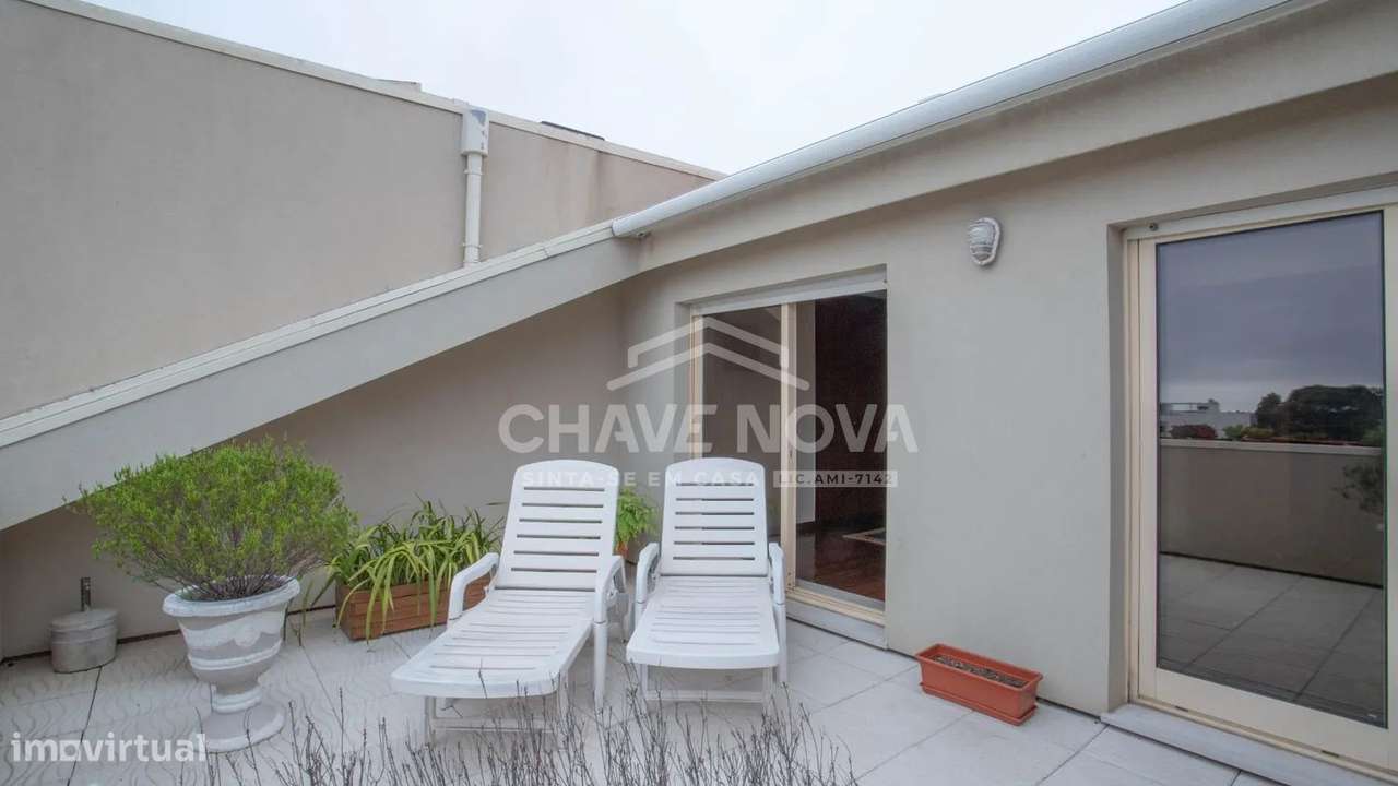 PS - Apartamento Familiar T3+1 com terraços Vista Mar em Canidelo-26