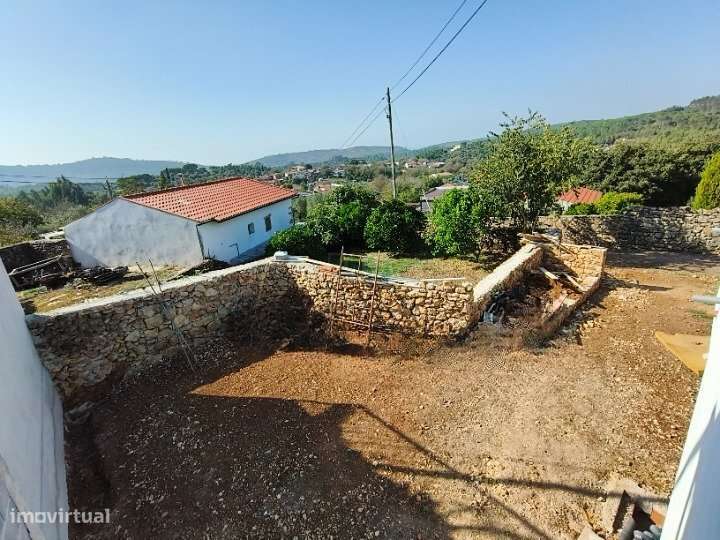 Moradia T3  junto a Condeixa-21