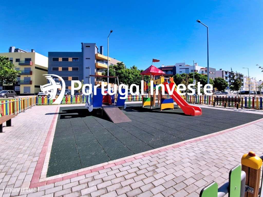 Terreno na Quinta da Amizade com projeto de moradia aprovado - Grande imagem: 4/6