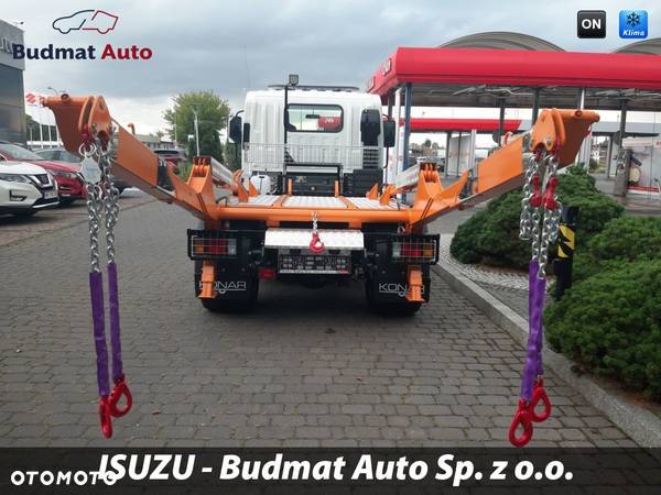 Isuzu M21 TH - 23