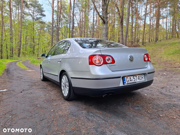 Volkswagen Passat 2.0 TDI DPF - 4