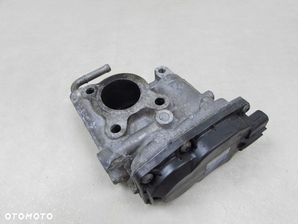 TOYOTA AVENSIS T27 D4D ZAWOR EGR 25800-0R010 - 3