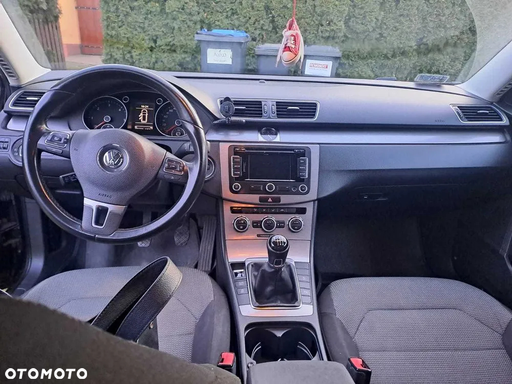 Volkswagen Passat 2.0 TDI - 8