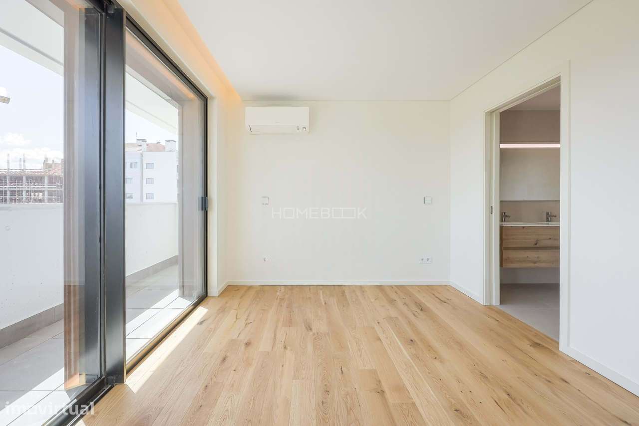 T3 em Aveiro com  Master Suite, Closet e Varanda em todas as divisões-2