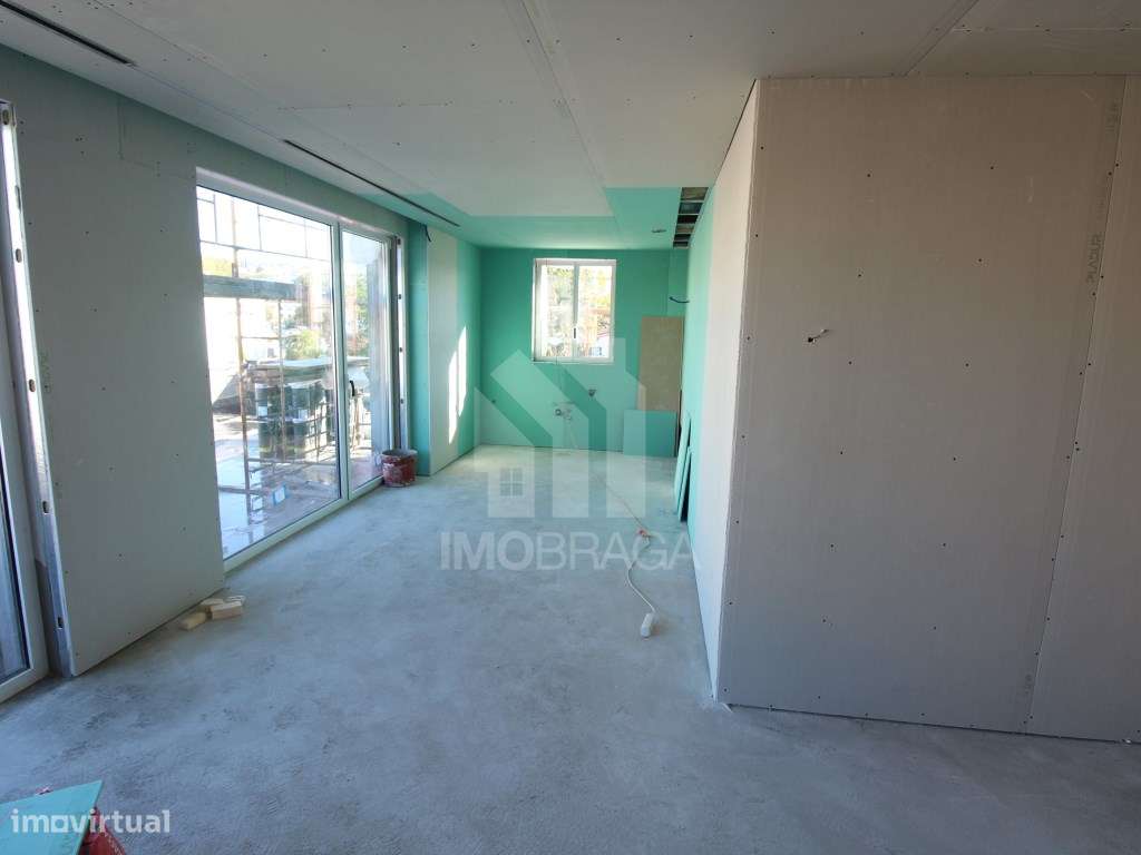 Venda Apartamento T2Cobertura com Terraço Novo, em Real, Braga-3