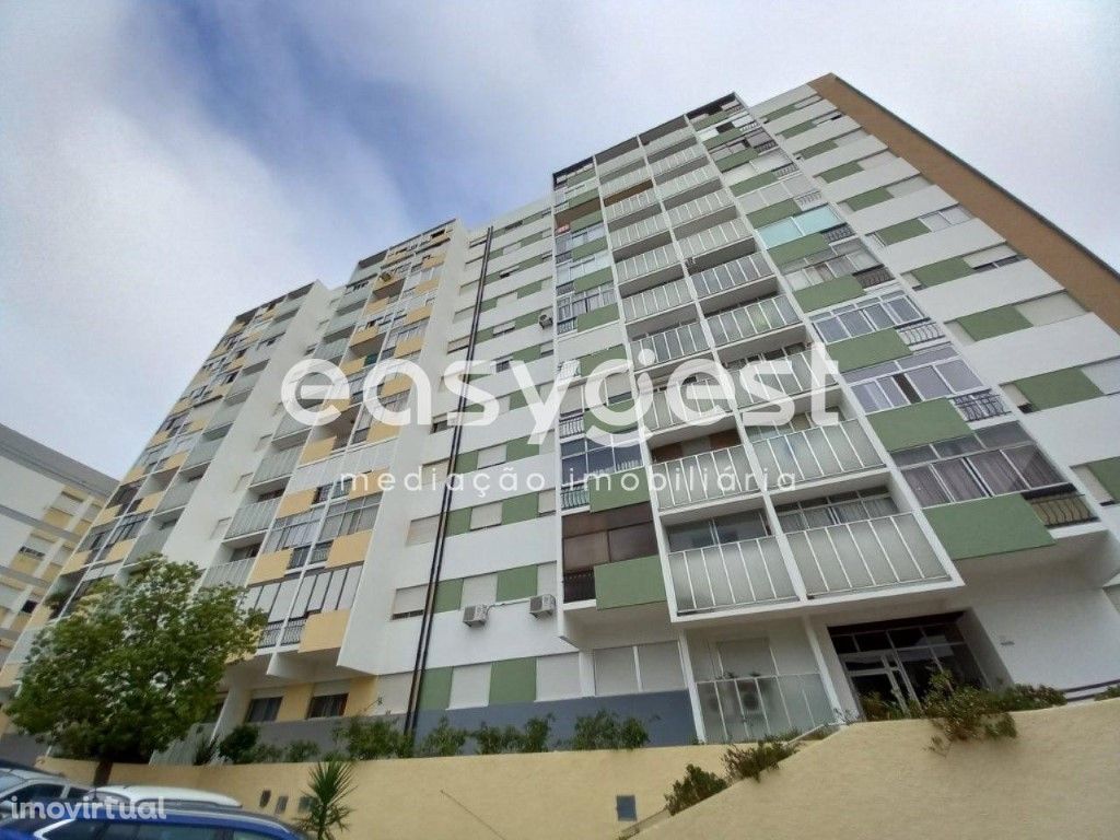 Apartamento de 3 assoalhadas localizado em zona central d...