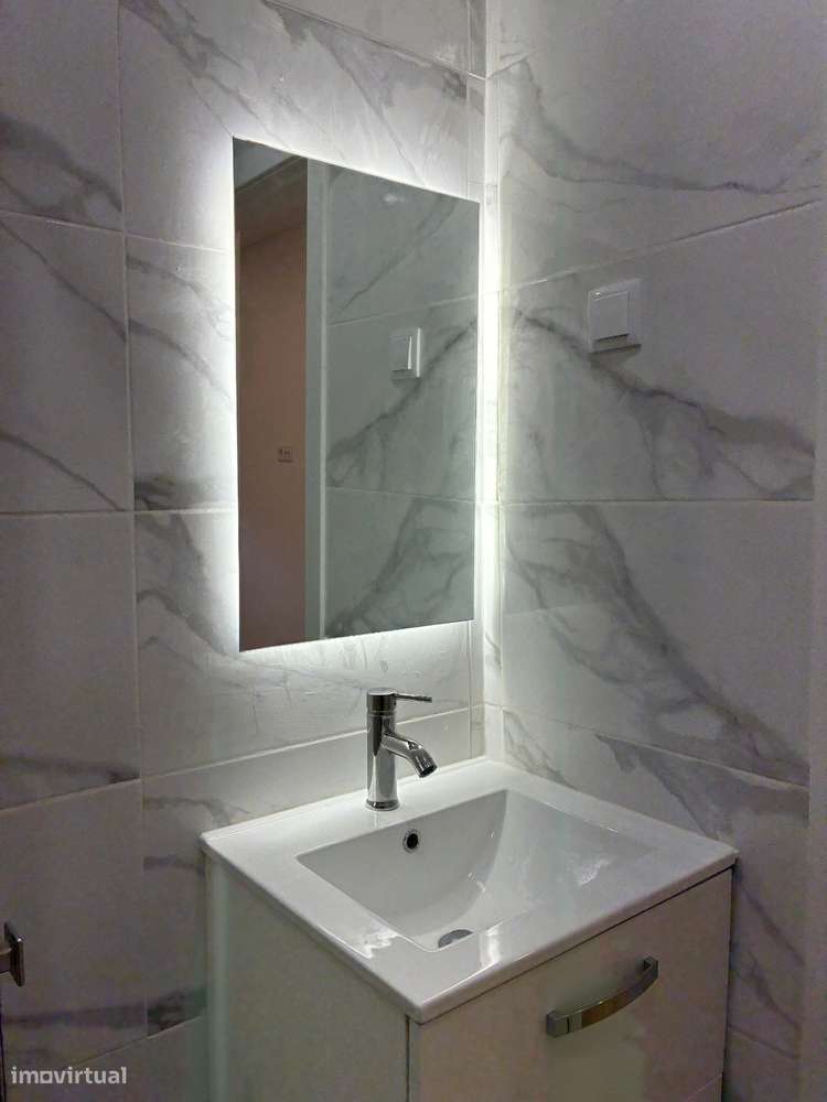 Apartamento T4 em Barreiro com Excelente Localização-29