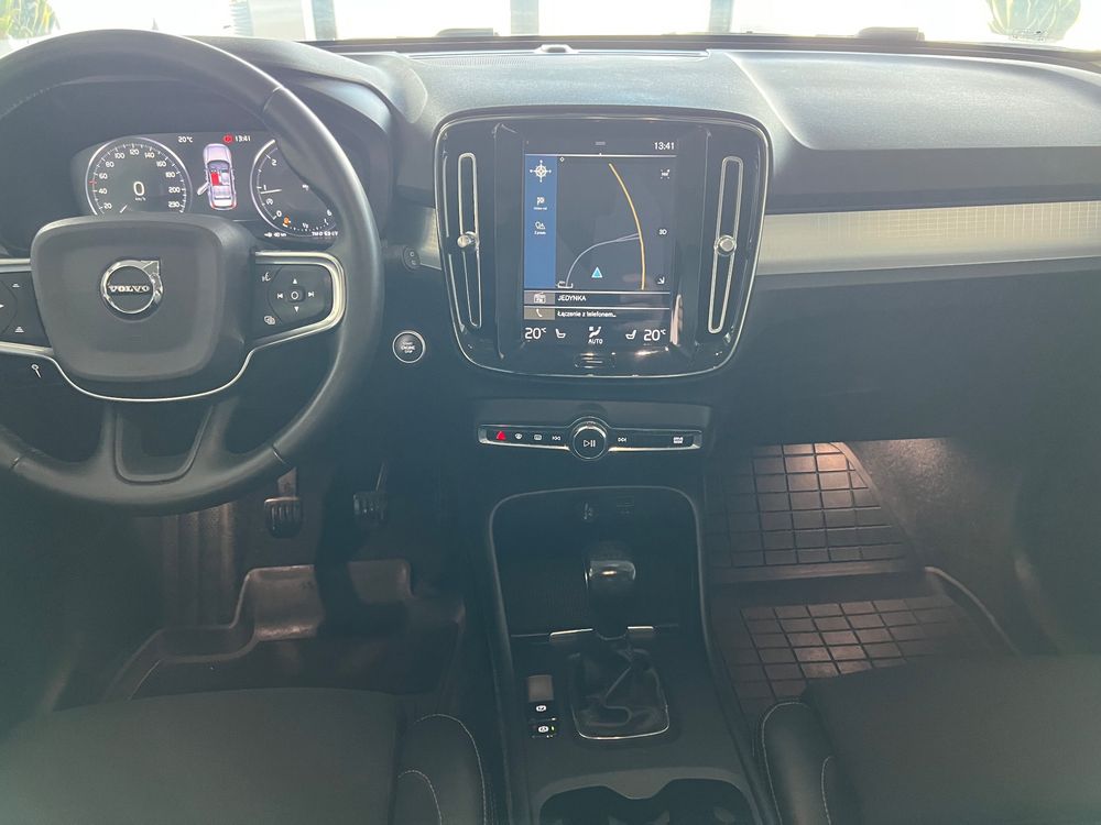Volvo Xc-40