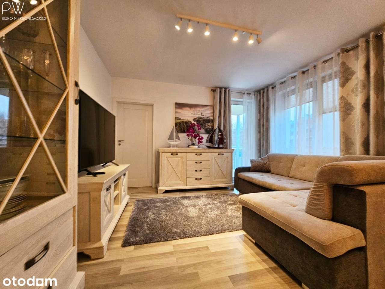 Piękne mieszkanie + miejsce postojowe-1