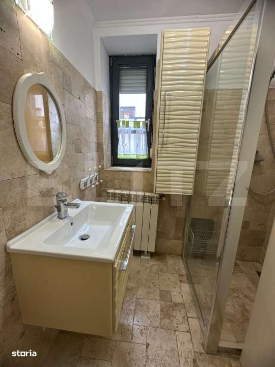 Vila de inchiriat 4 camere, curte generoasa, Zona Lipovei - Imagine principală: 5/13