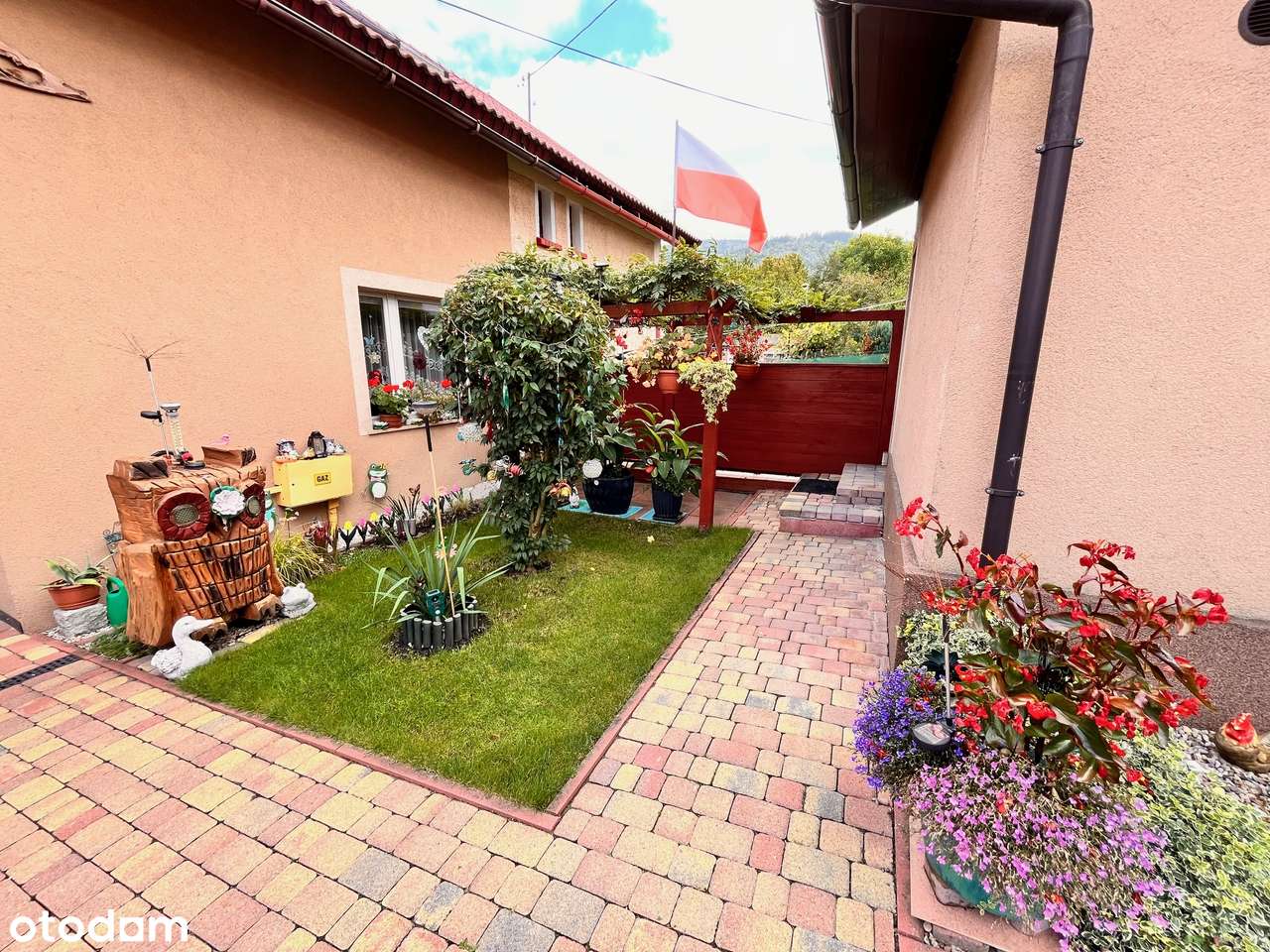 Połowa bliźniaka w Walimiu z uroczym widokiem na Góry Sowie-7