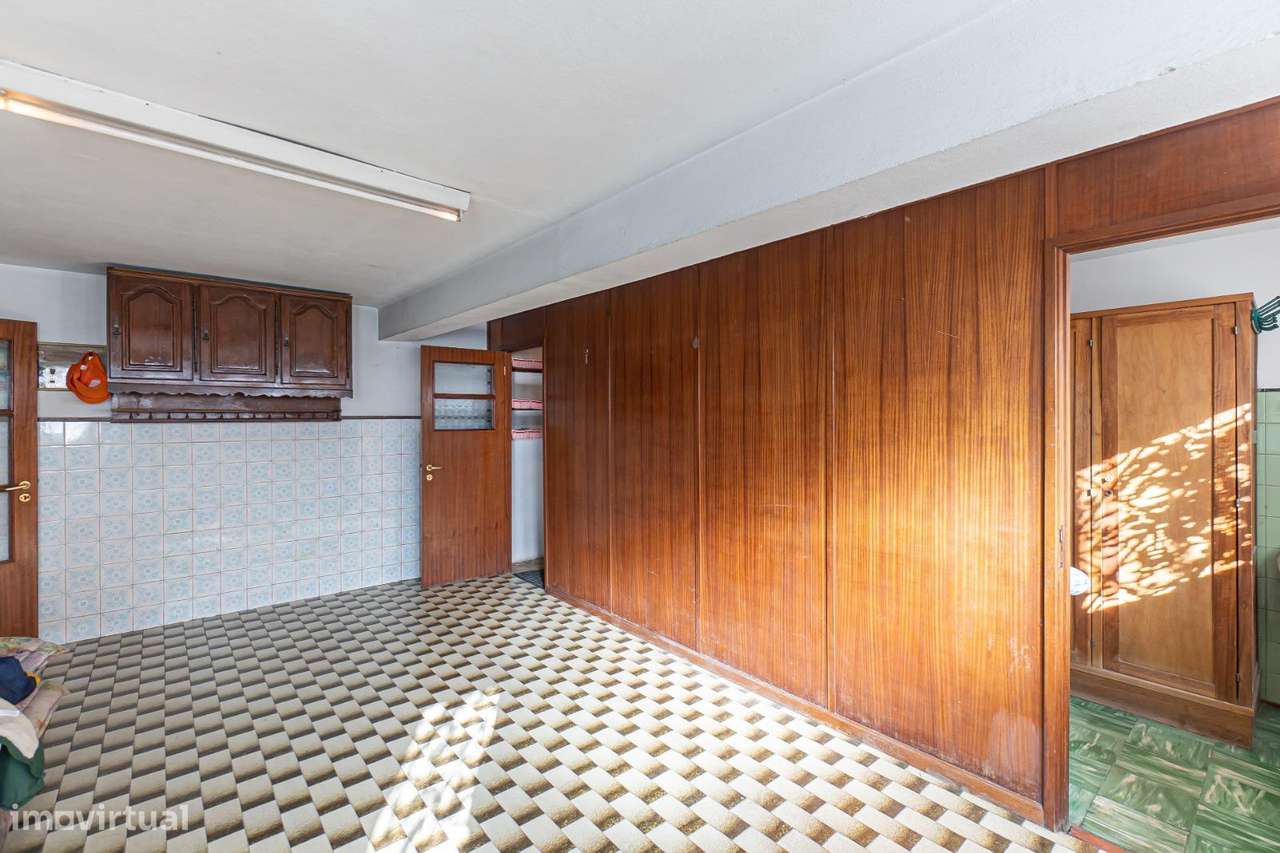 Casa c/ História e Potencial Extraordinário, Zona Tradicional do Porto-25