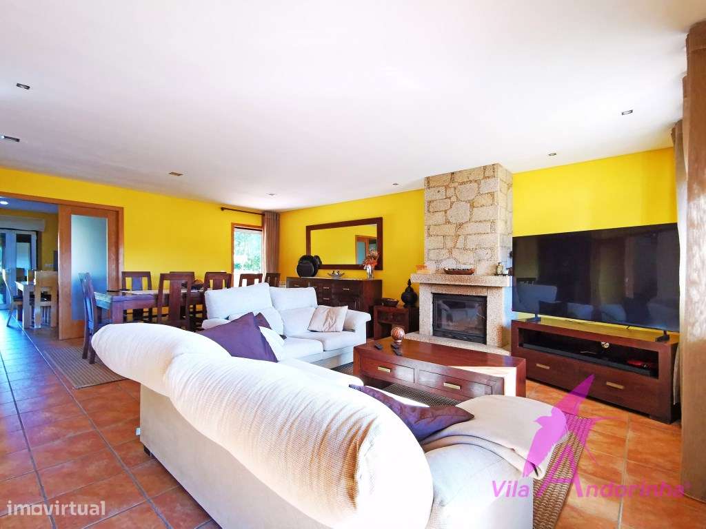 Moradia T4 Independente a 5 minutos da praia e do centro - Grande imagem: 5/39