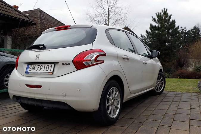 Peugeot 208 1.2 PureTech Active - 4