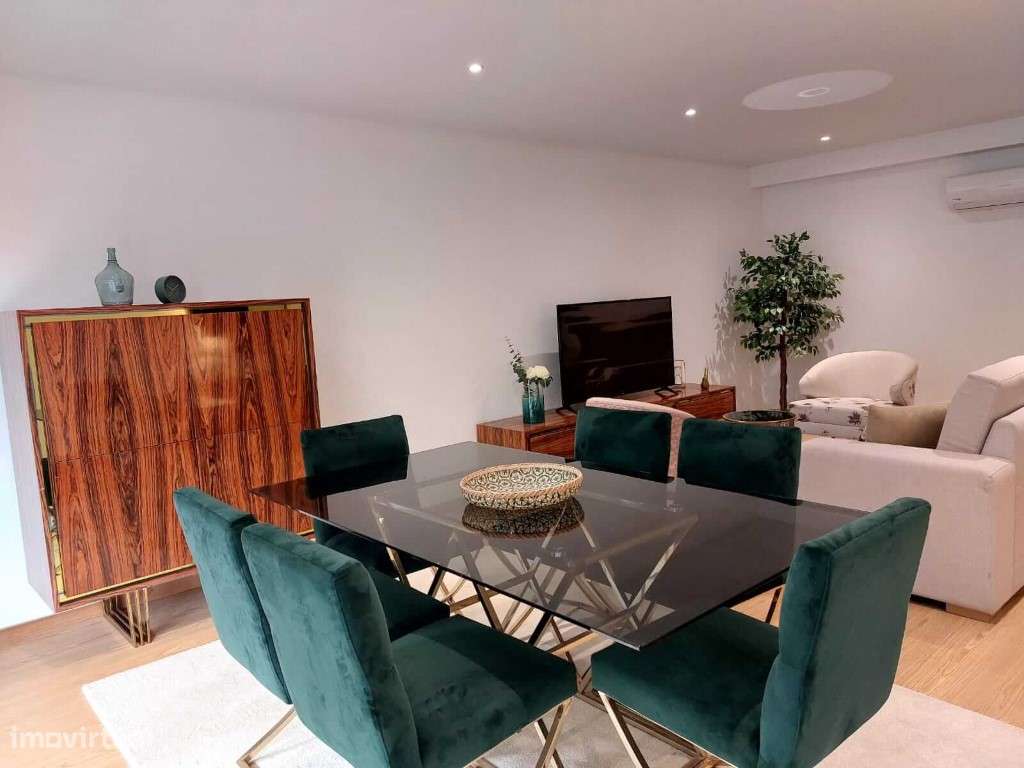 Apartamento T3+1, novo, varanda com churrasqueira; piscina e playgr...-10