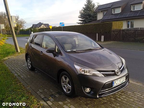 Toyota Verso 1.6 D-4D Prestige 7os - 5