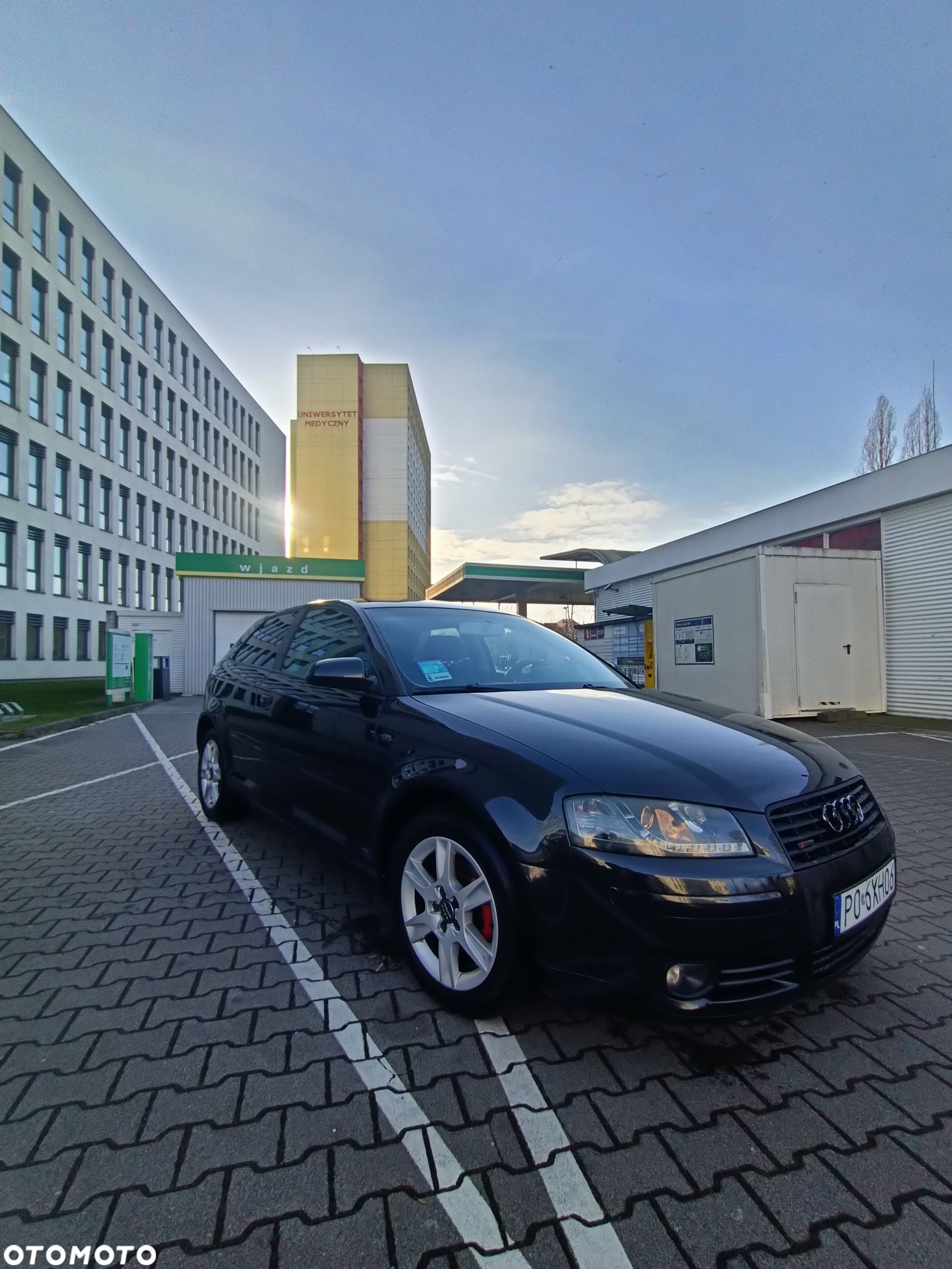 Audi A3 1.6 Ambiente - 1