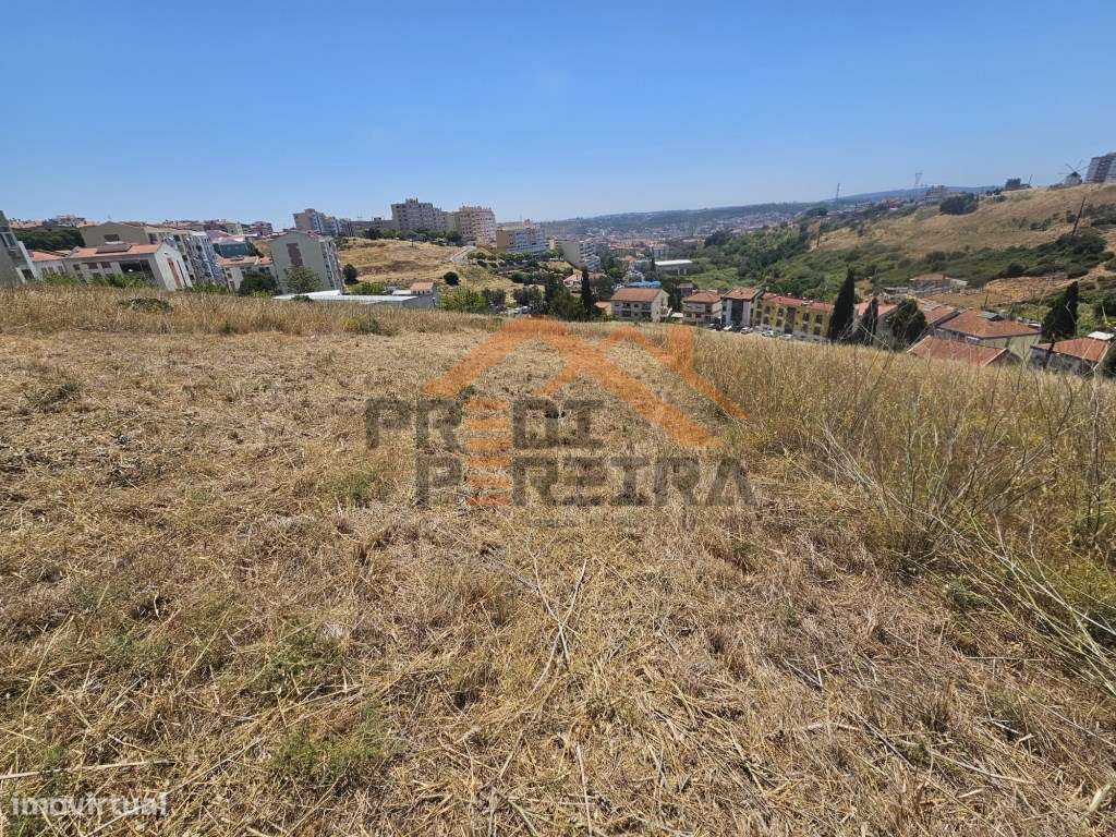 Situado na Ramada, 1800 m² terreno - Excelente Oportunidade de Inve...-16