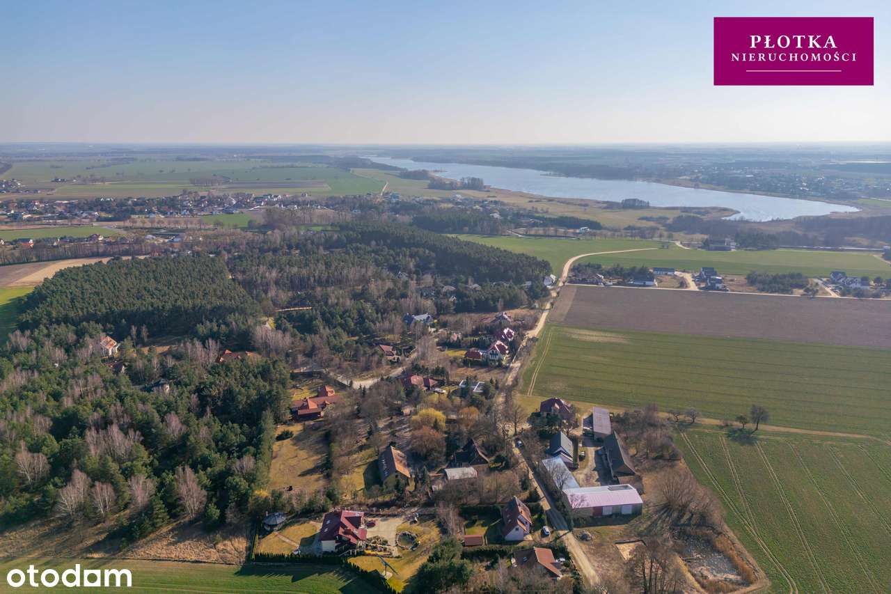 Dom z oranżerią z kominkiem ze stawem i altaną, wraz z domem weselnym-7