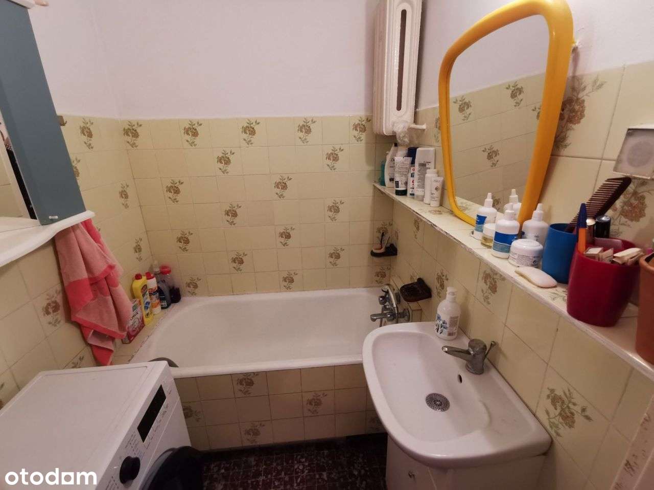 Mieszkanie 4-pok., I piętro, 2 piwnice- Złotów (ce-10