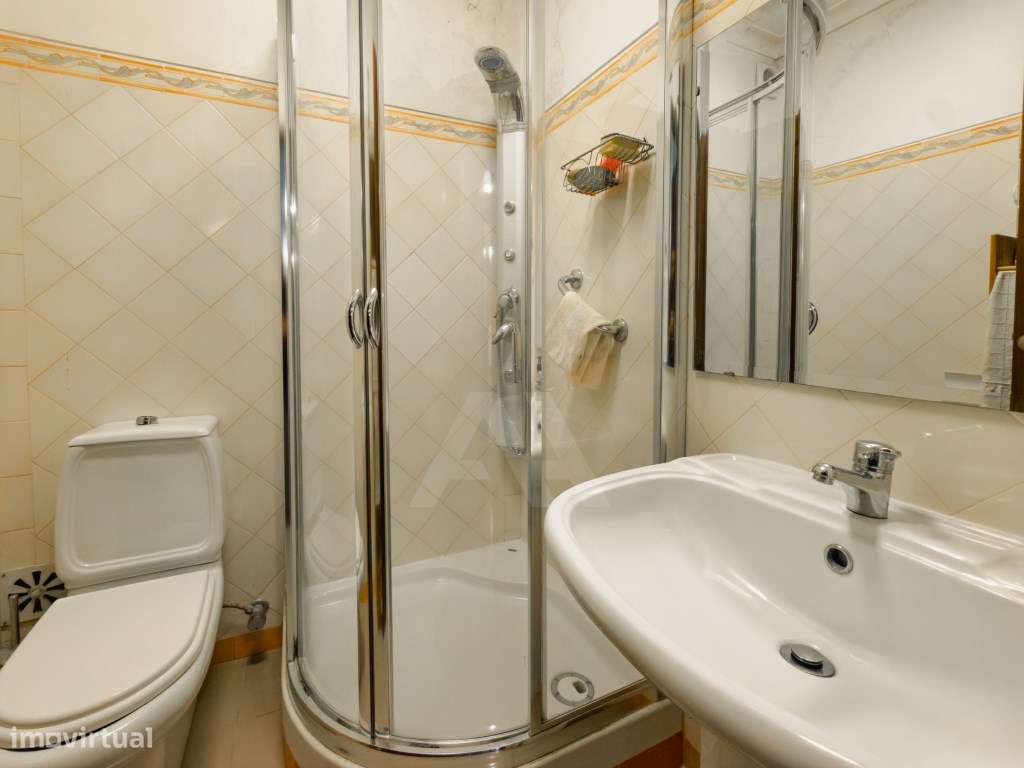 Apartamento T2 em Cascais com Vista para a Baía-11